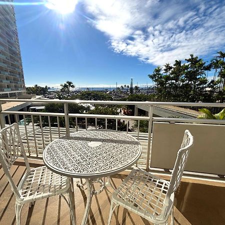 Ilikai Apt 308 - Spacious Studio With Stunning Ocean & Harbor Views Honolulu Exterior foto
