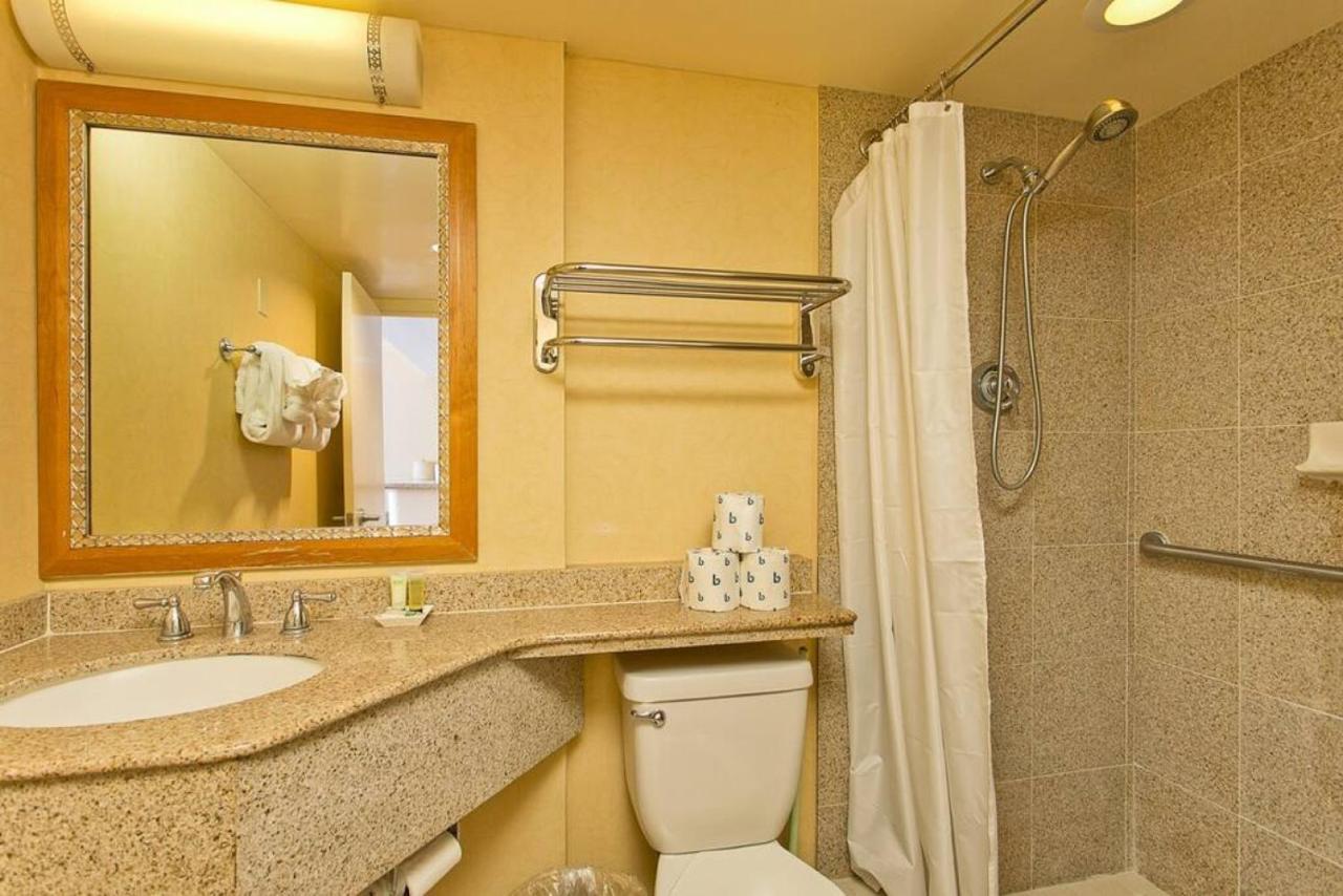 Ilikai Apt 308 - Spacious Studio With Stunning Ocean & Harbor Views Honolulu Exterior foto